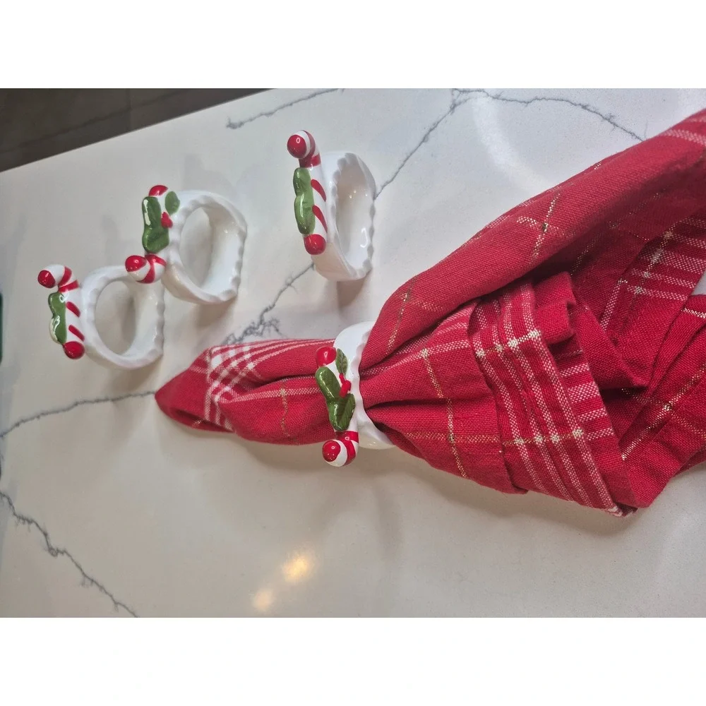 Christmas Napkin Rings Holiday Candy‎ Cane Holly Berry Set of 4 Table Decor